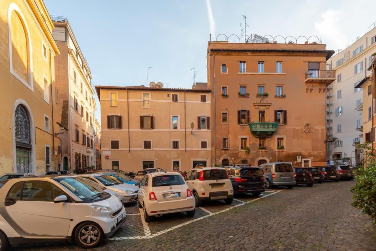 Apartment Campo De Fiori Stylish